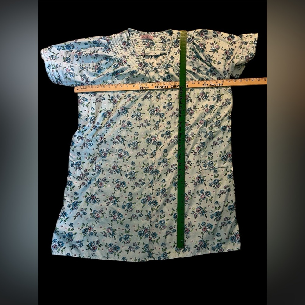 Lati Fashions Robe - Picture 7 of 7